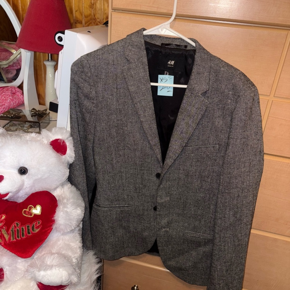 H&M Gray Sport Coat Timeless Elegance